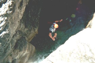 >>Cliff eroe
